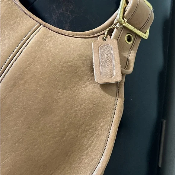 Vintage Coach Crescent Leather Saddle Bag - Picture 3 of 13